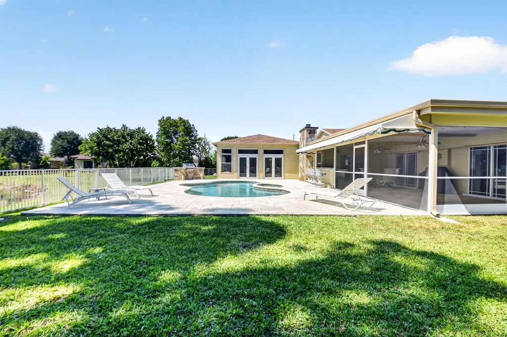 4378 Juniper Terrace Boynton Beach FL 33436