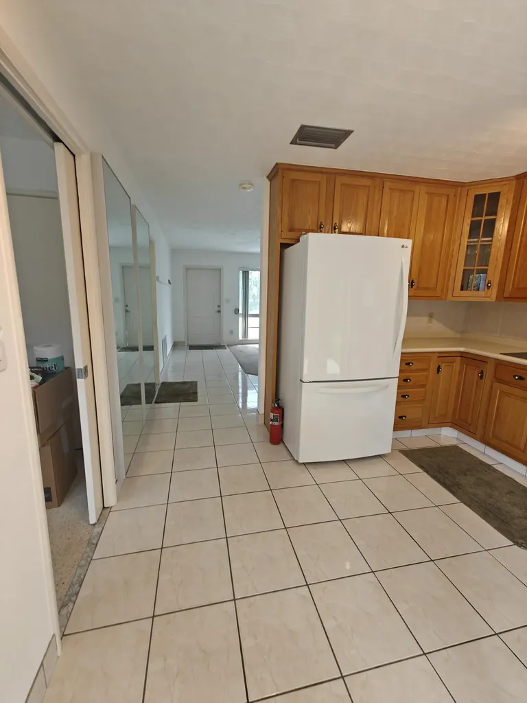 2120 N 57th Way Hollywood FL 33021