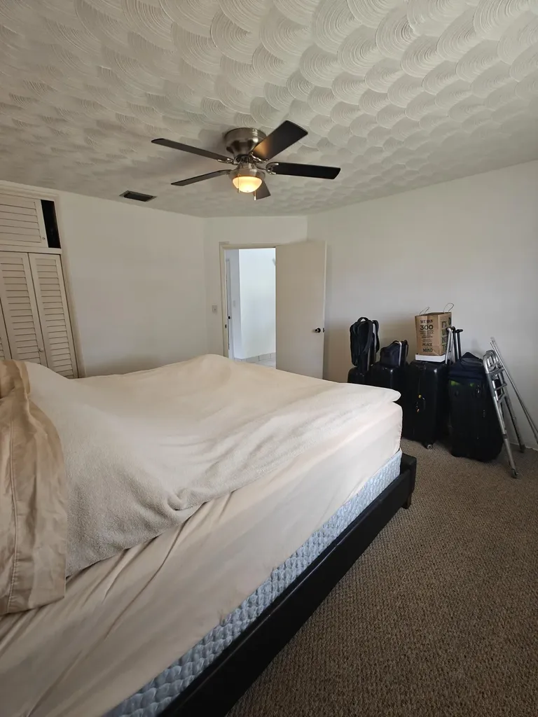 2120 N 57th Way Hollywood FL 33021