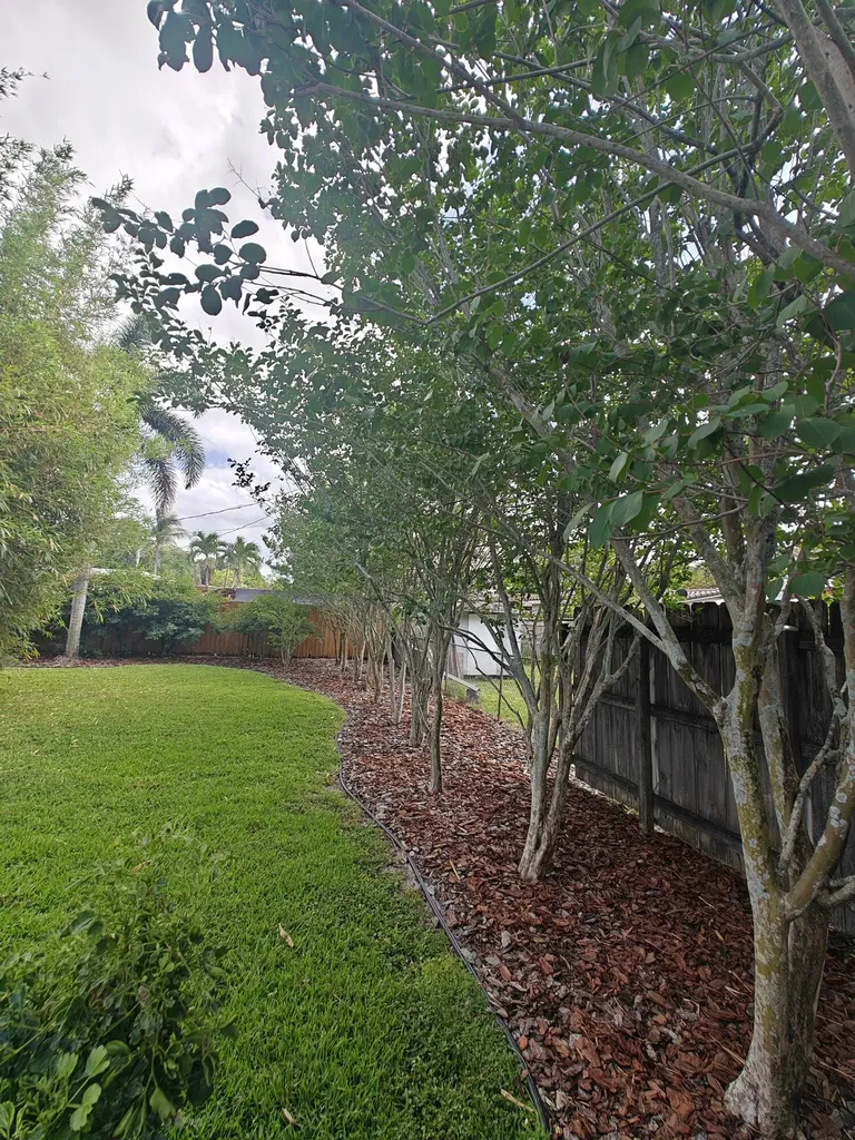 2120 N 57th Way Hollywood FL 33021