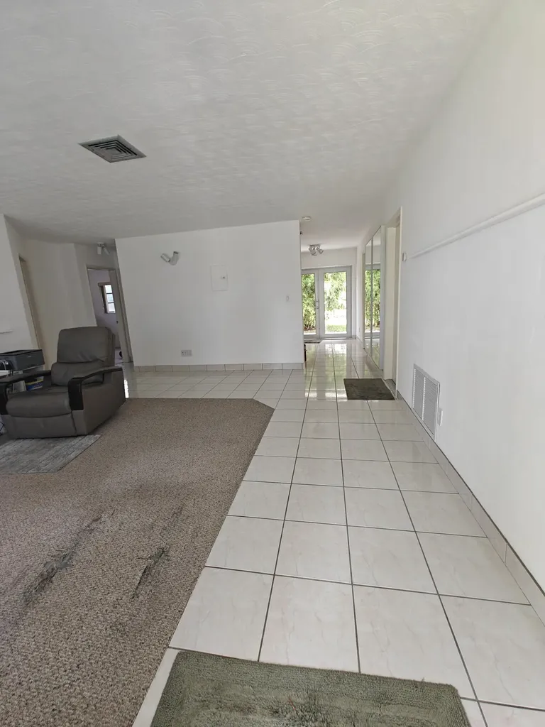 2120 N 57th Way Hollywood FL 33021