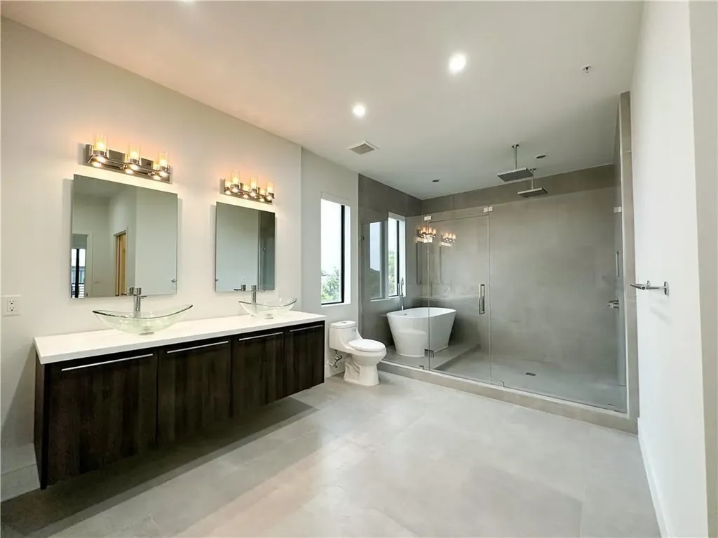 113 SE 1st Circle Pompano Beach FL 33060