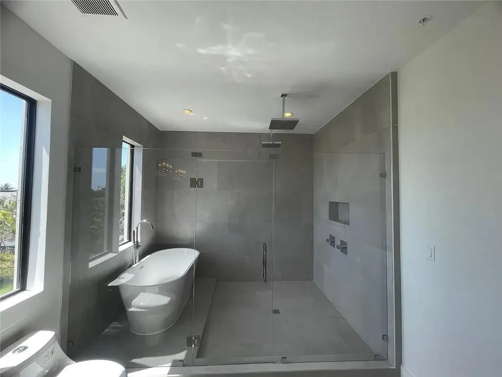 113 SE 1st Circle Pompano Beach FL 33060
