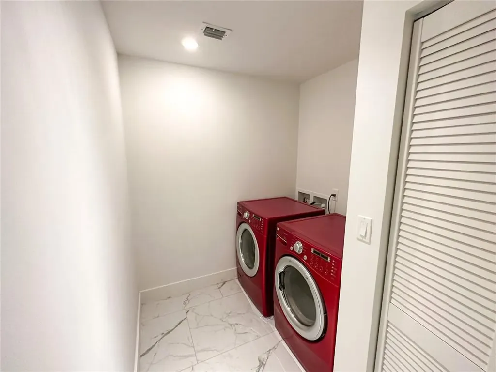 113 SE 1st Circle Pompano Beach FL 33060