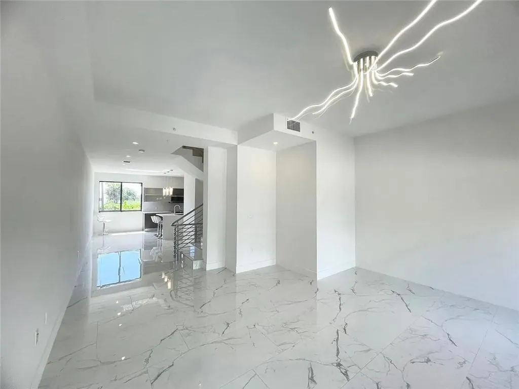 113 SE 1st Circle Pompano Beach FL 33060