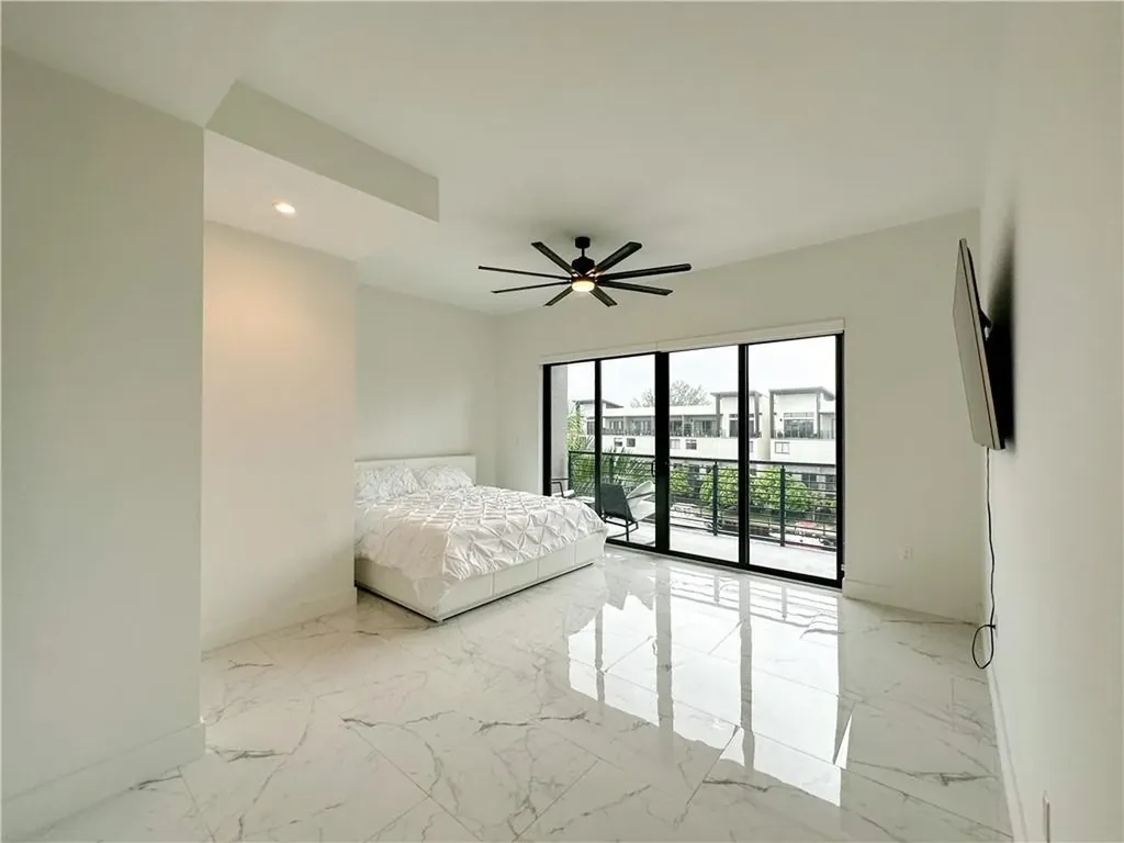 113 SE 1st Circle Pompano Beach FL 33060