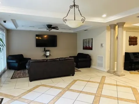533 NE 3rd Avenue Fort Lauderdale FL 33301
