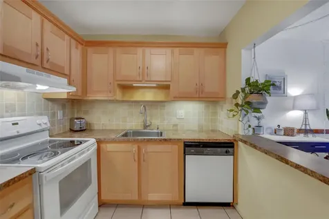 257 S Cypress Road Pompano Beach FL 33060