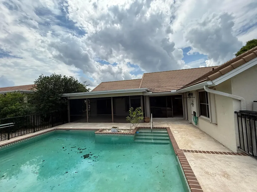 9215 Sun Pointe Drive Boynton Beach FL 33437