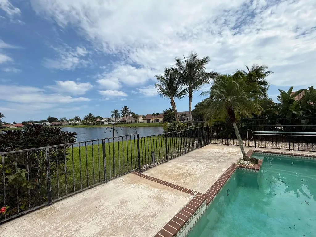 9215 Sun Pointe Drive Boynton Beach FL 33437