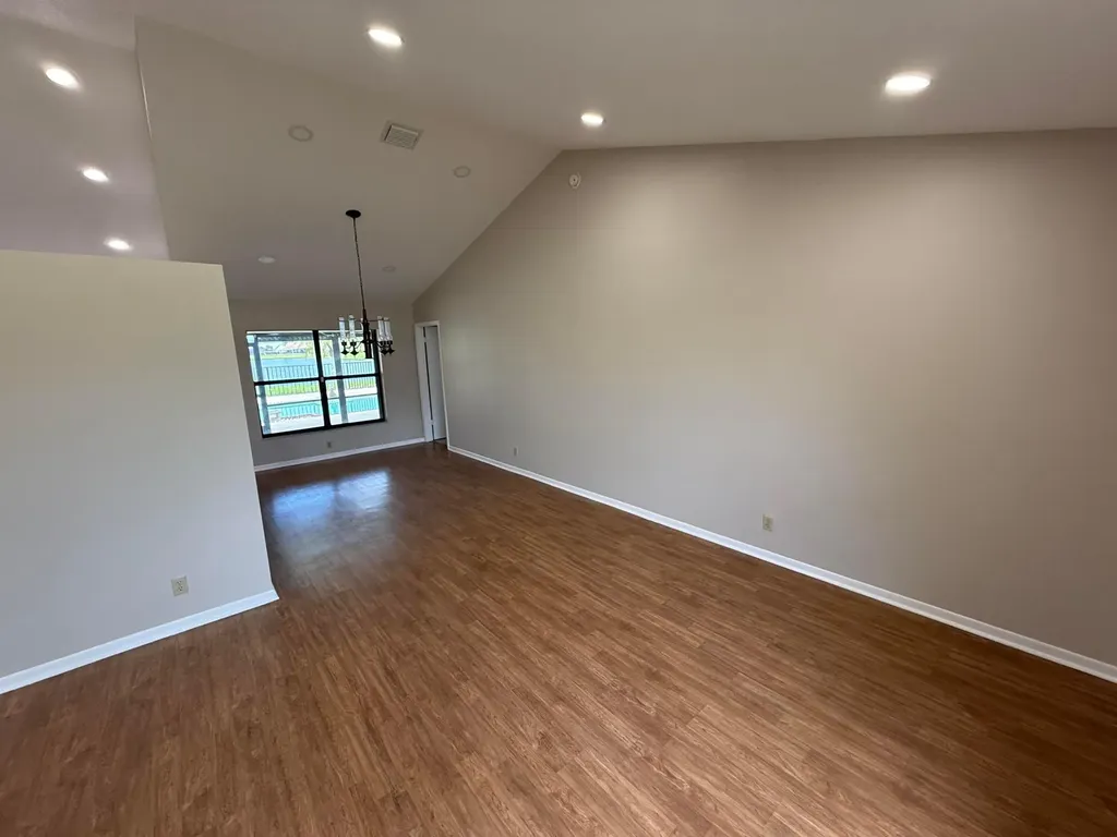 9215 Sun Pointe Drive Boynton Beach FL 33437