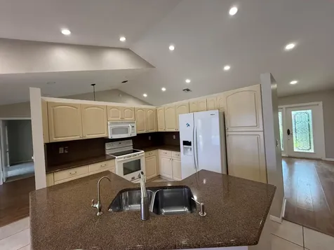 9215 Sun Pointe Drive Boynton Beach FL 33437