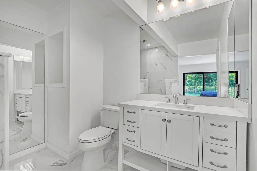 11078 Oak Way Circle Palm Beach Gardens FL 33410