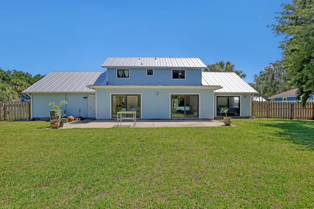 11078 Oak Way Circle Palm Beach Gardens FL 33410