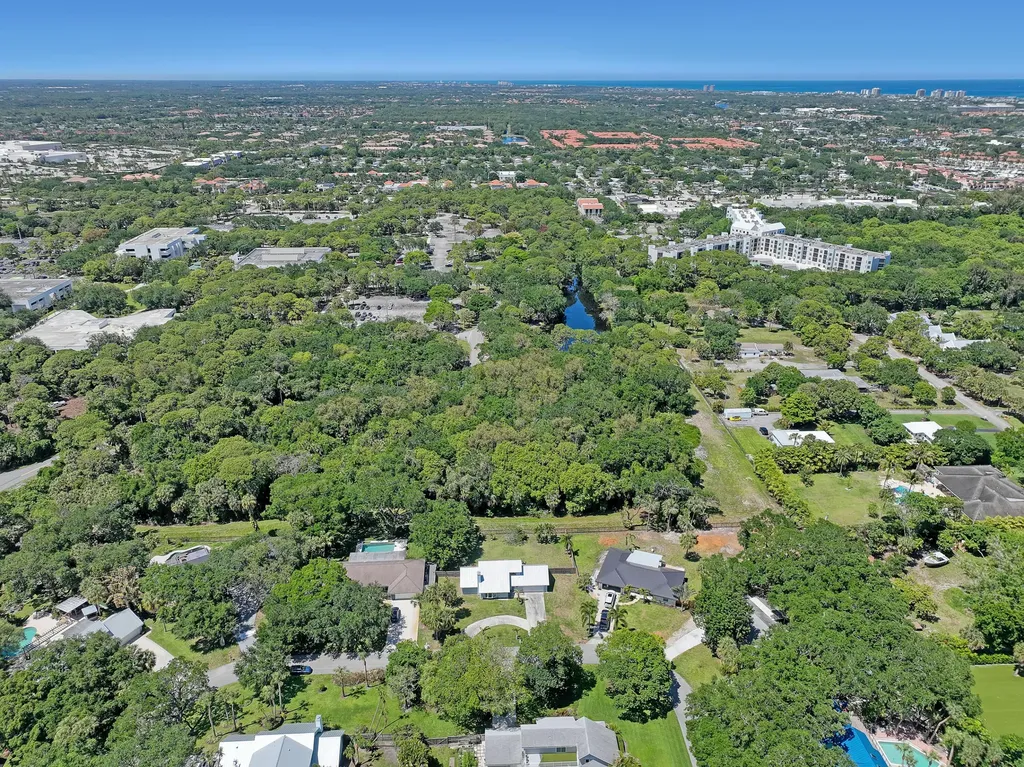11078 Oak Way Circle Palm Beach Gardens FL 33410