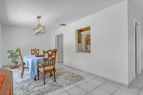 11078 Oak Way Circle Palm Beach Gardens FL 33410