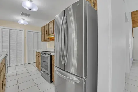11078 Oak Way Circle Palm Beach Gardens FL 33410