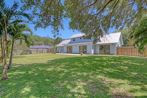 11078 Oak Way Circle Palm Beach Gardens FL 33410