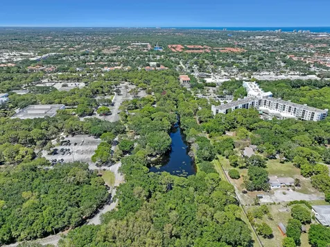 11078 Oak Way Circle Palm Beach Gardens FL 33410