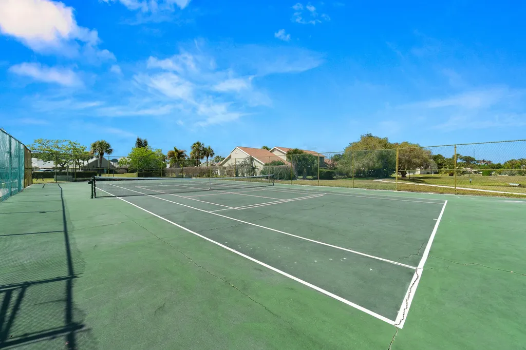 1533 SE Crayrich Court Port St Lucie FL 34952