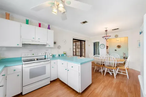 1533 SE Crayrich Court Port St Lucie FL 34952