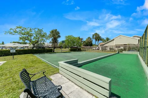 1533 SE Crayrich Court Port St Lucie FL 34952