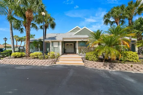 1533 SE Crayrich Court Port St Lucie FL 34952