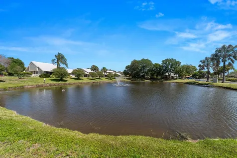 1533 SE Crayrich Court Port St Lucie FL 34952