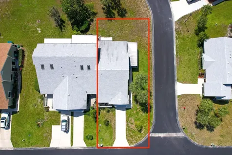 1533 SE Crayrich Court Port St Lucie FL 34952