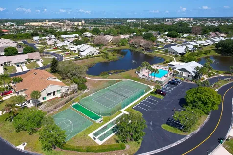 1533 SE Crayrich Court Port St Lucie FL 34952