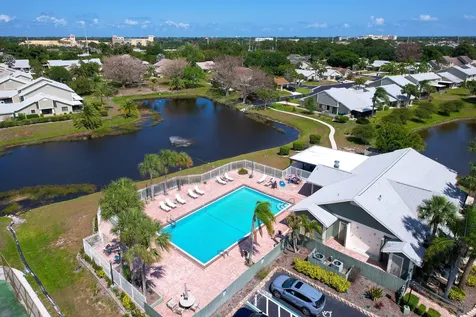 1533 SE Crayrich Court Port St Lucie FL 34952
