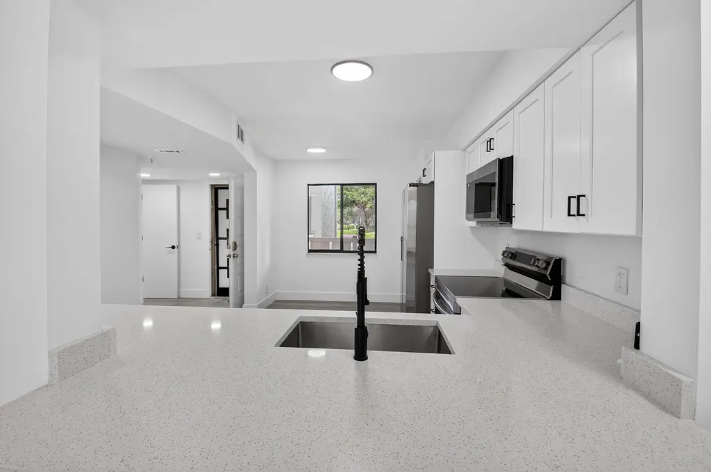14475 Strathmore Lane Delray Beach FL 33446