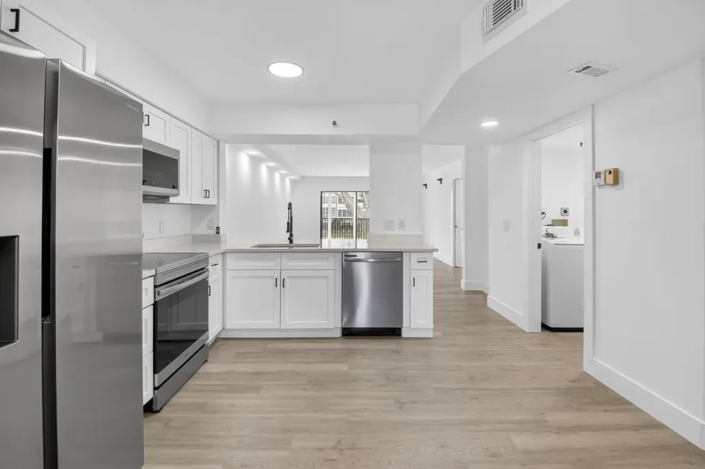 14475 Strathmore Lane Delray Beach FL 33446