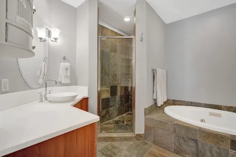 2625 NE 14th Avenue Wilton Manors FL 33334