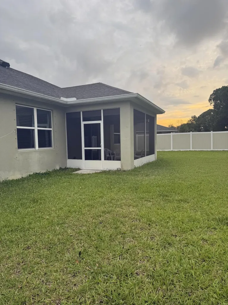 5111 NW Newark Lane Port St Lucie FL