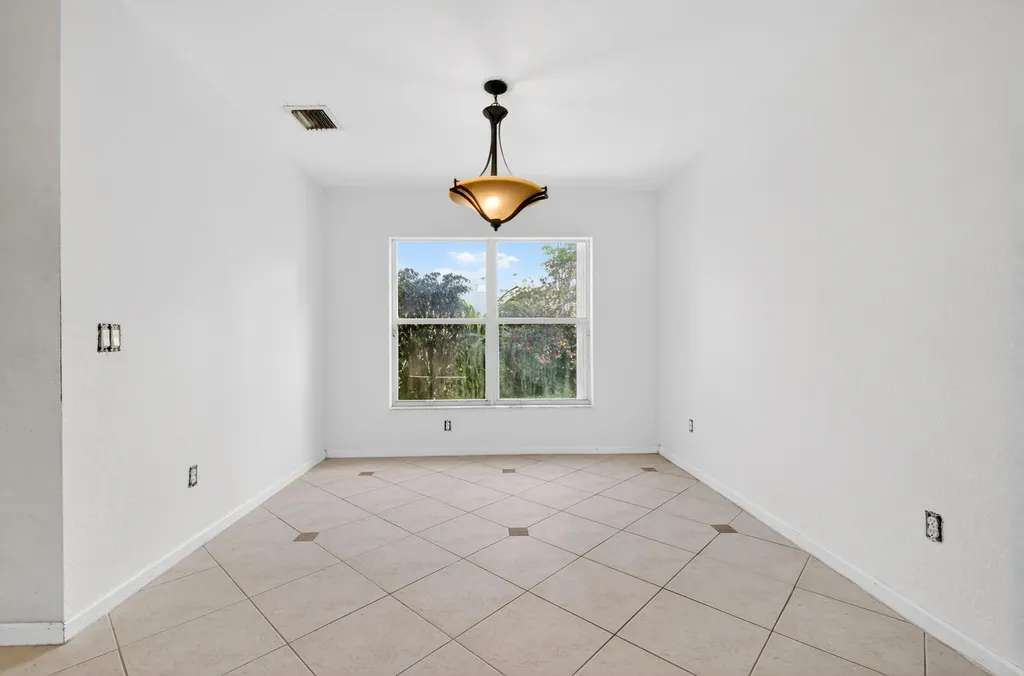 610 Peppergrass Run Royal Palm Beach FL 33411