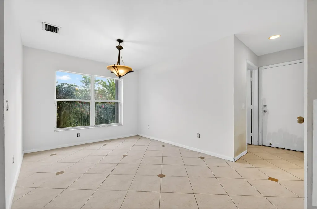 610 Peppergrass Run Royal Palm Beach FL 33411