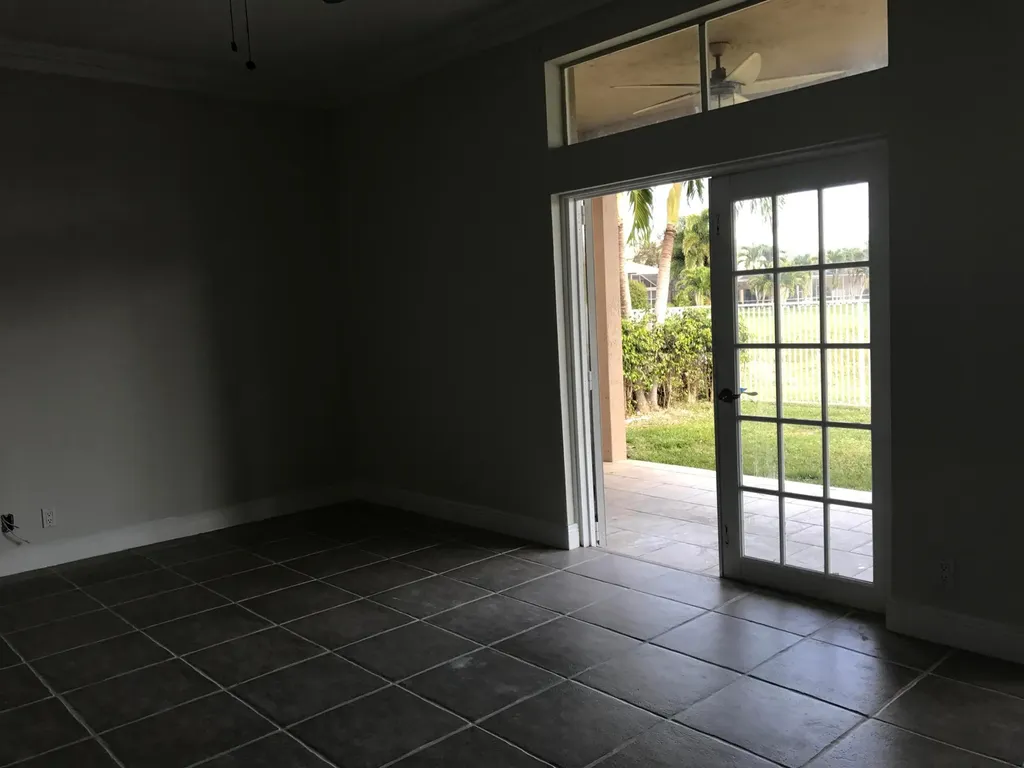 6292 Shadow Tree Lane Lake Worth FL 33463