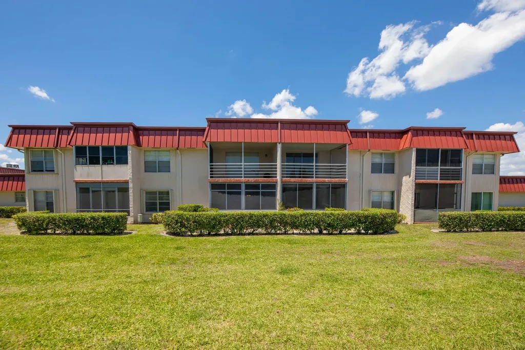 12016 S Greenway Circle Circle S Royal Palm Beach FL 33411