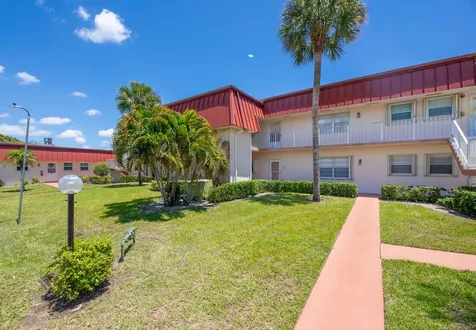 12016 S Greenway Circle Circle S Royal Palm Beach FL 33411