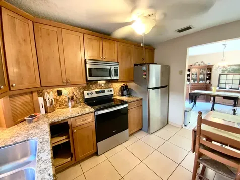 7922 SW 5th Street North Lauderdale FL 33068