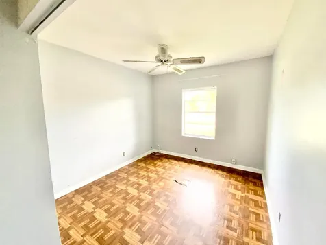 7922 SW 5th Street North Lauderdale FL 33068