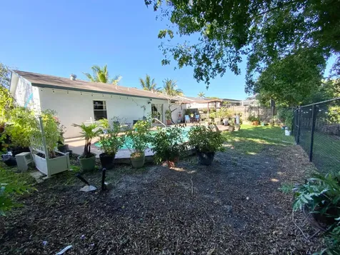 7922 SW 5th Street North Lauderdale FL 33068