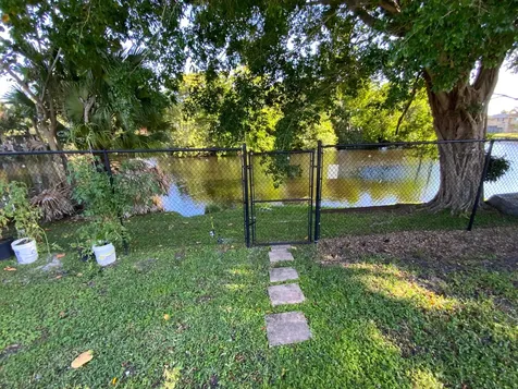 7922 SW 5th Street North Lauderdale FL 33068