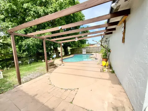7922 SW 5th Street North Lauderdale FL 33068