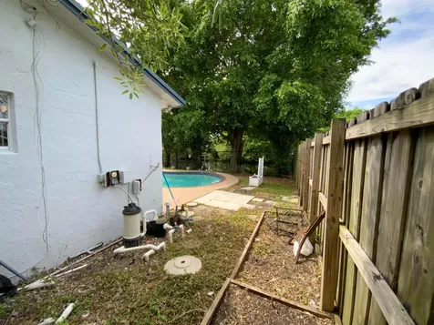 7922 SW 5th Street North Lauderdale FL 33068