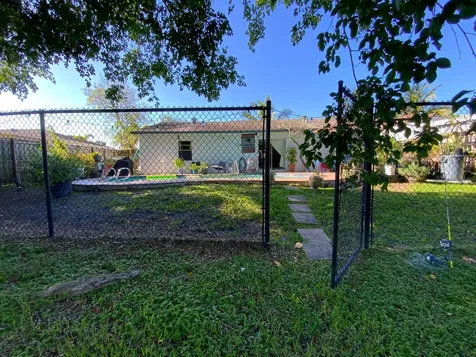 7922 SW 5th Street North Lauderdale FL 33068