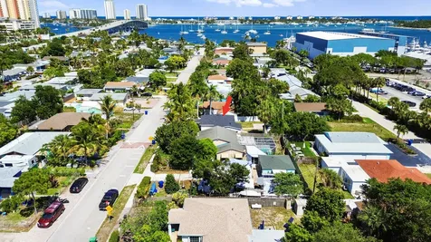 143 E 23rd Street Riviera Beach FL 33404