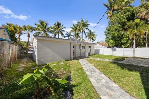 143 E 23rd Street Riviera Beach FL 33404