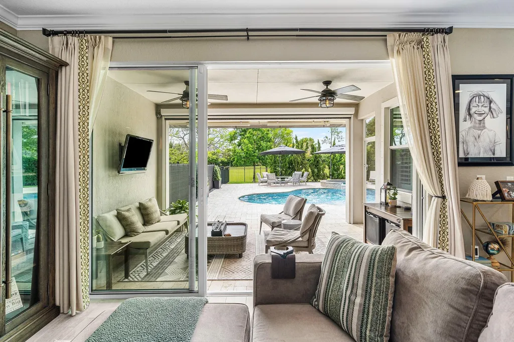 933 Deer Haven Drive Loxahatchee FL 33470